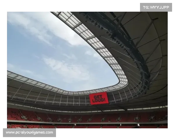 上海海港主场迁至浦东足球场,座位数达3.5万 上海海港主场迁至浦东足球场,座位数达3.5万