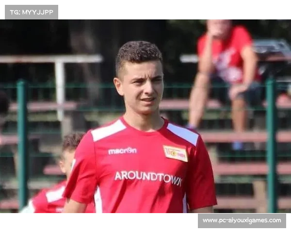 拜仁关注霍芬海姆前锋阿斯拉尼,将其视为凯恩潜在接班人 拜仁关注霍芬海姆前锋阿斯拉尼,将其视为凯恩潜在接班人